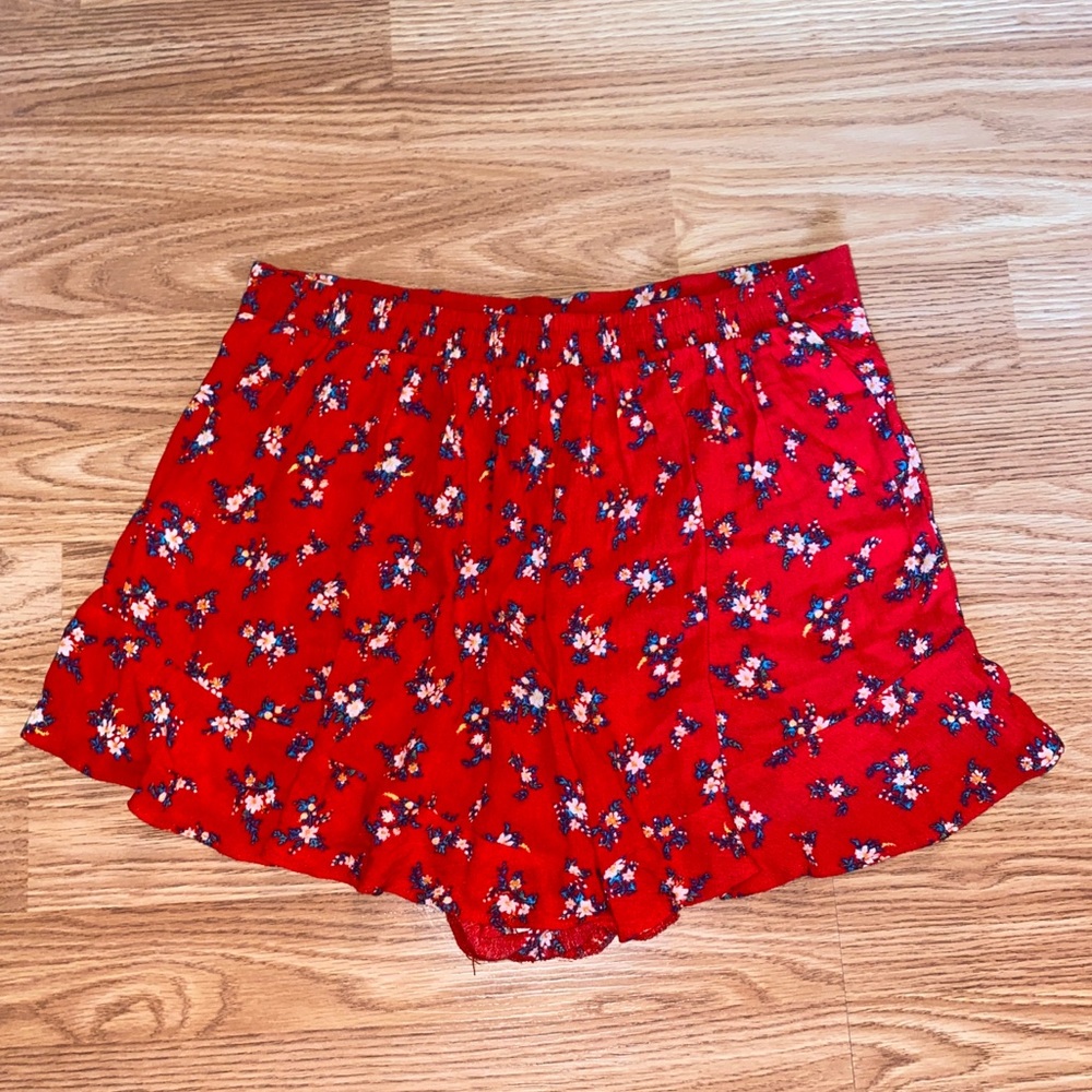 American Eagle Shorts - Picture 2 of 3